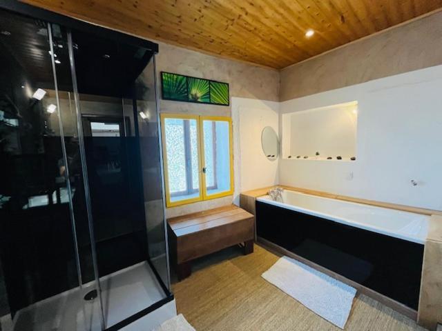 Maison De Village, Jacuzzi, Salle Cinema Valencin Eksteriør billede